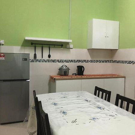 Afza Homestay Sura Free Unifi Kampong Sura Masjid Eksteriør bilde