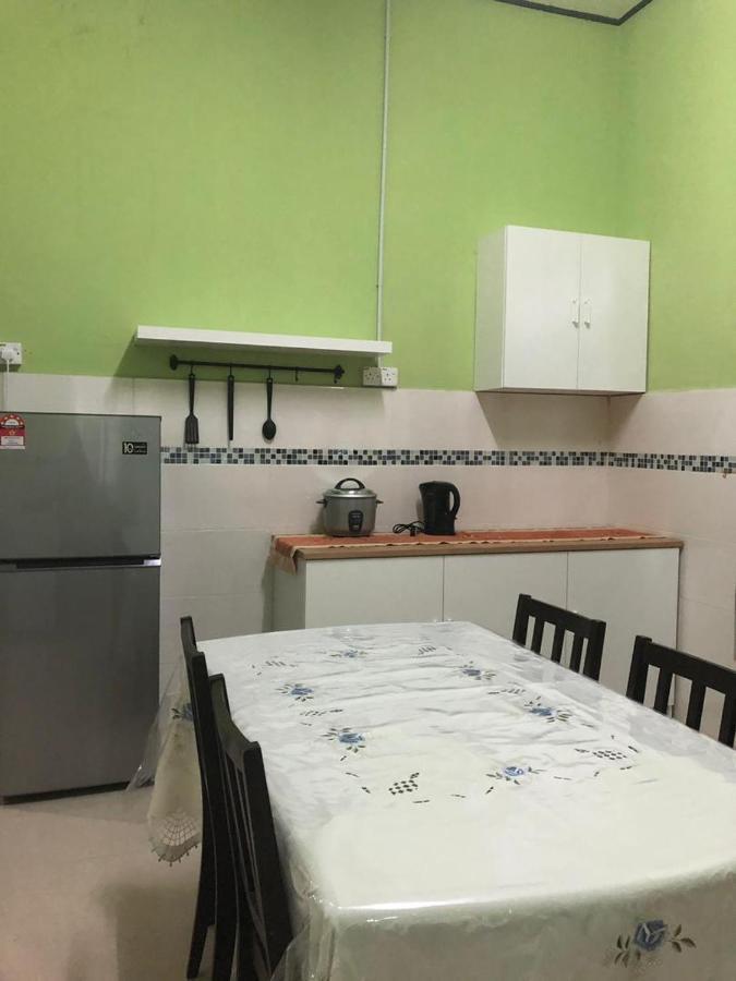 Afza Homestay Sura Free Unifi Kampong Sura Masjid Eksteriør bilde